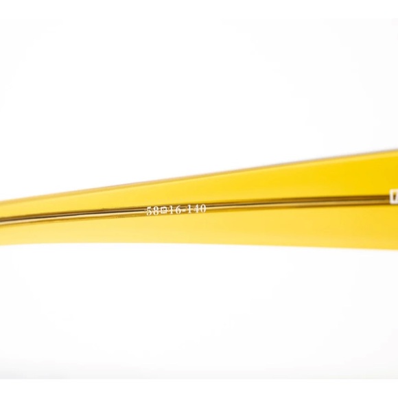 πHPπ π Oscar De La Renta Sunglasses - Picture 9 of 10